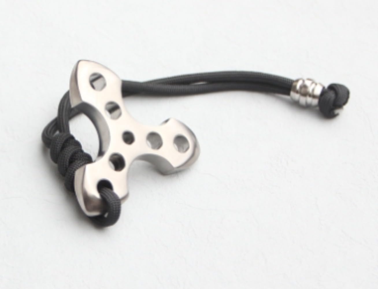 Amazon.co.jp: Apaeoflチタン 三角形キーホルダ 護身用 マルチーツール